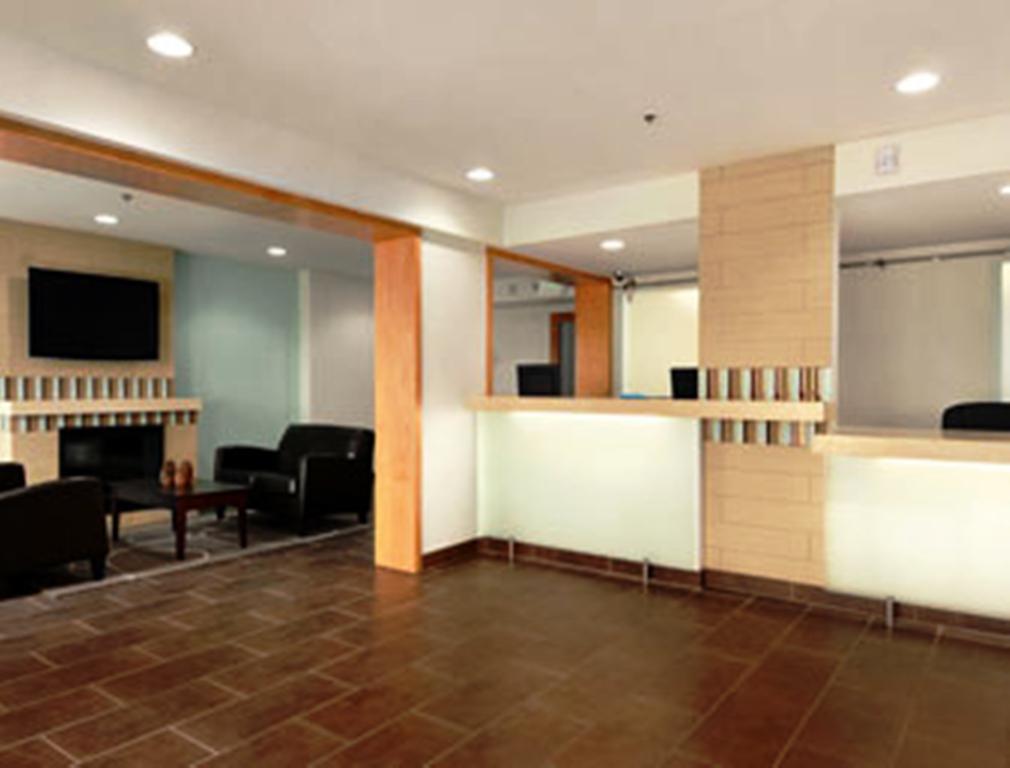 Baymont By Wyndham Reno Hotell Inreriör bild